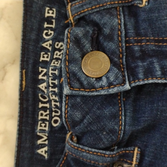 American Eagle Outfitters jean shorts. - Picture 4 of 10